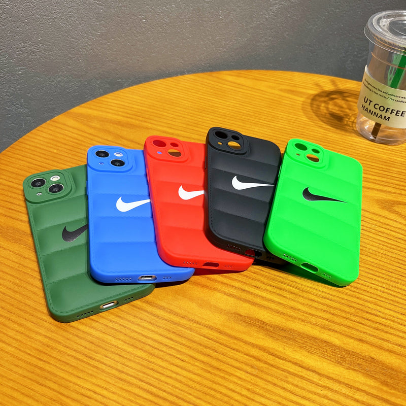 Case iPhone Nike Puffer