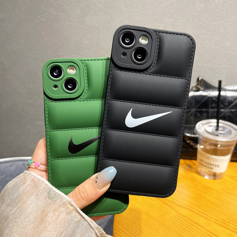 Case iPhone Nike Puffer