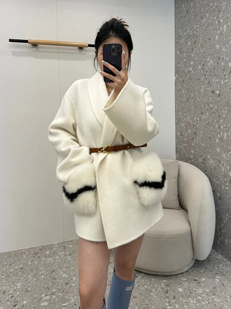 Blusão Feminina de Inverno com Bolsos Toque de Cashmere – (Promoção de Inverno 2026)