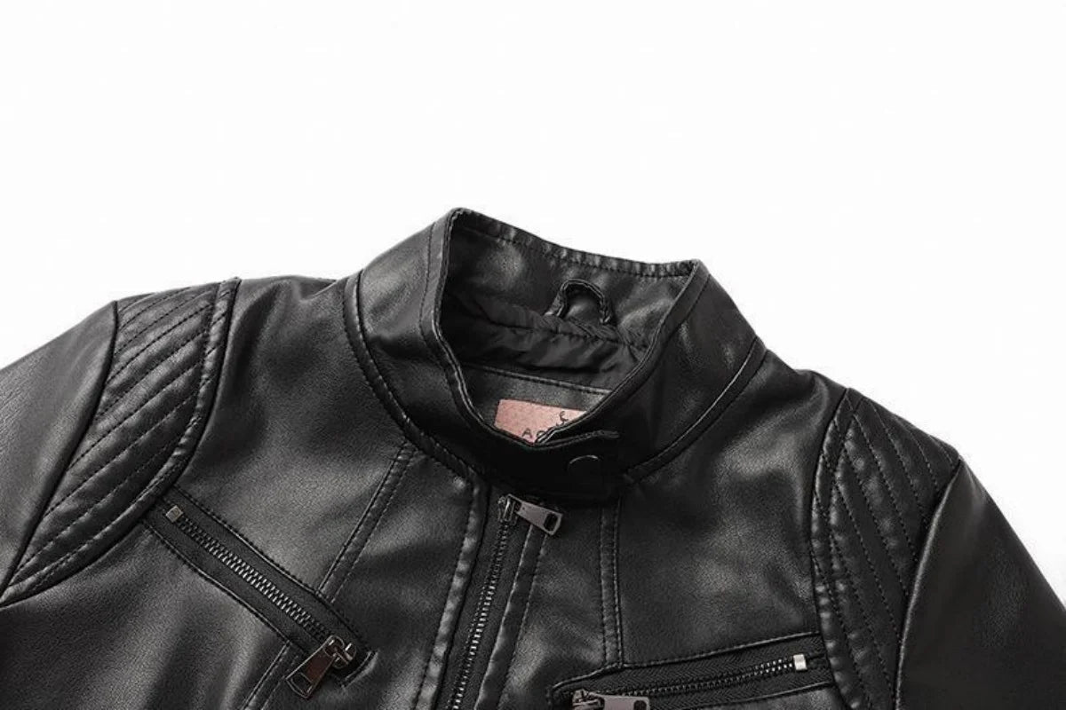 Jaqueta Feminina Slim Black Luxe com Gola Alta Estilo Motociclista - (Promoção de Inverno 2026)