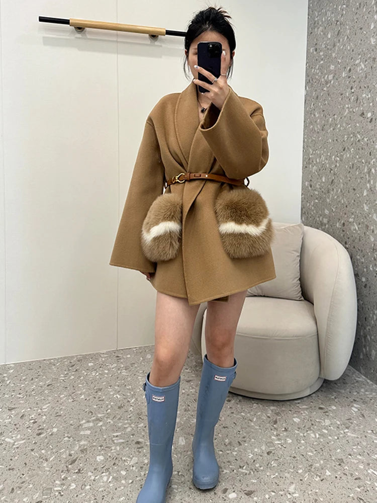 Blusão Feminina de Inverno com Bolsos Toque de Cashmere – (Promoção de Inverno 2026)