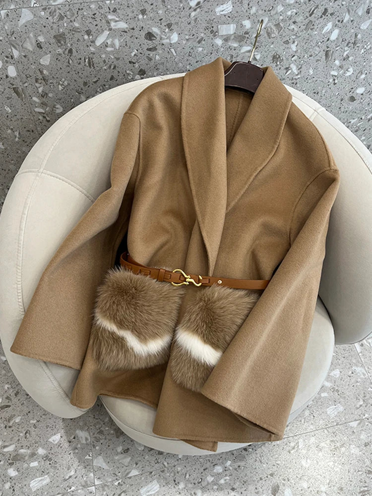 Blusão Feminina de Inverno com Bolsos Toque de Cashmere – (Promoção de Inverno 2026)